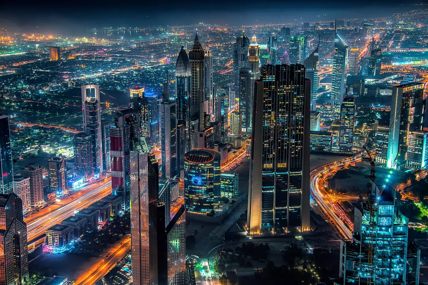 Moon World Resorts Inc is proposing to build the 735-foot high resort in Dubai.