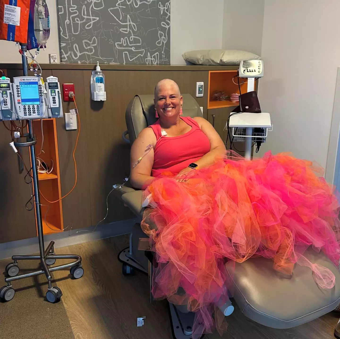 Despite receiving her devastating diagnosis, Susan Schmidt has stayed positive and is urging others to speak about issues with their bowel movements (Instagram/soozieschmidt)