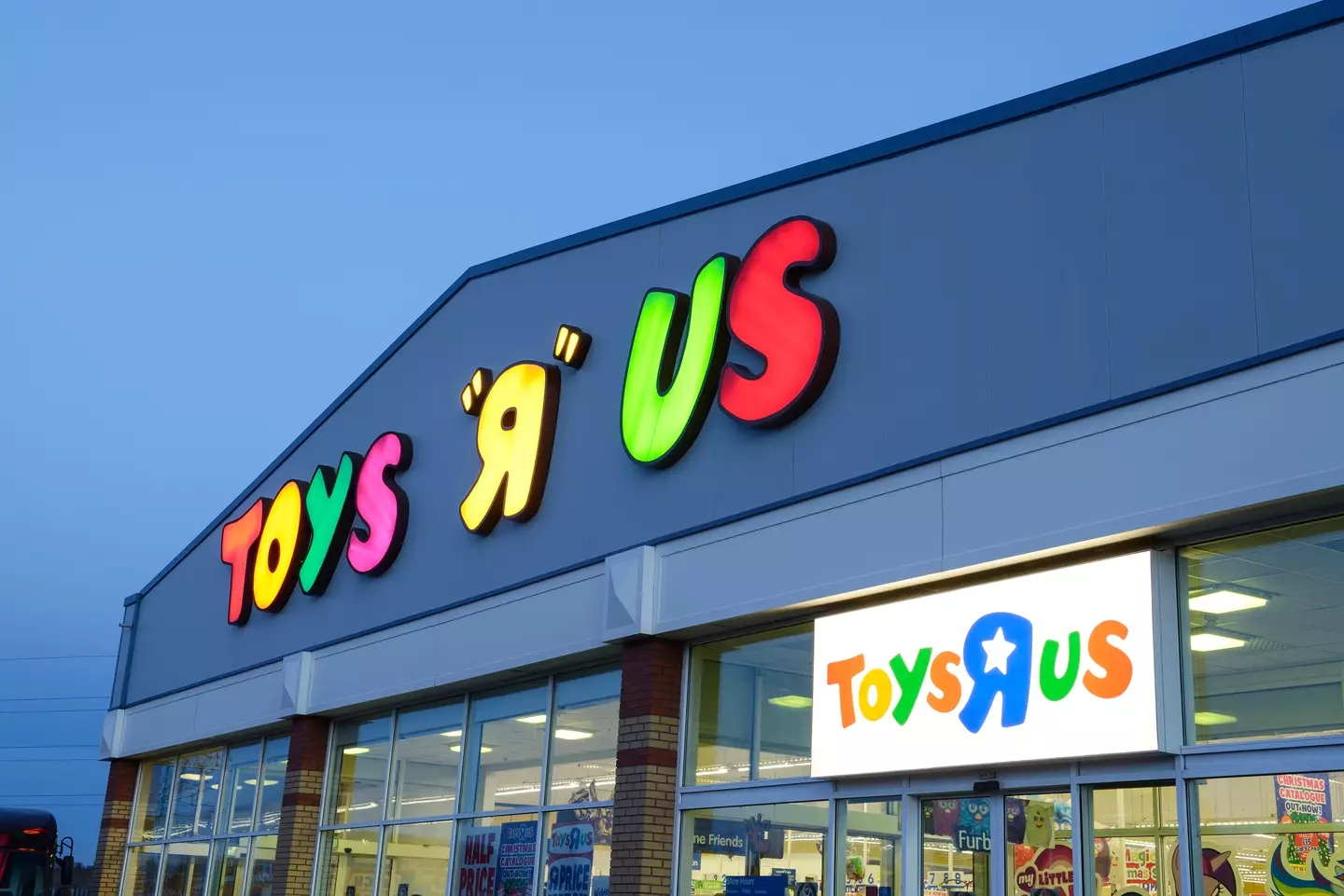 The brand's comeback is set just in time for the holidays.