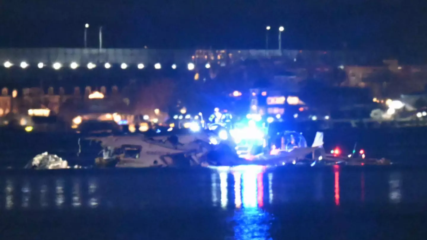 Officials share update on complex rescue response after American Airlines plane collides with helicopter