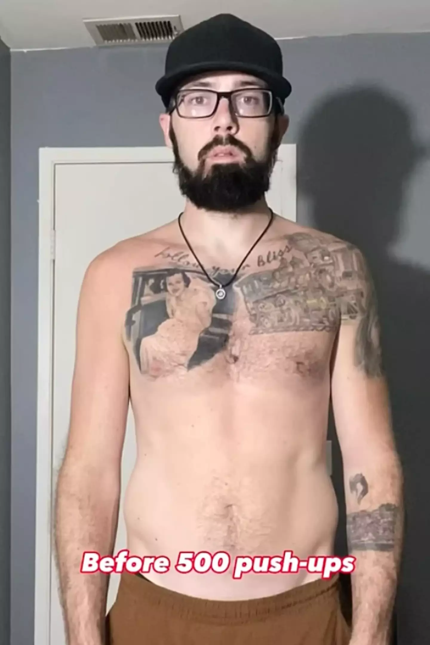 A YouTuber showed pictures before and after a 500 push-up challenge (YouTube/JacksonHunter91)