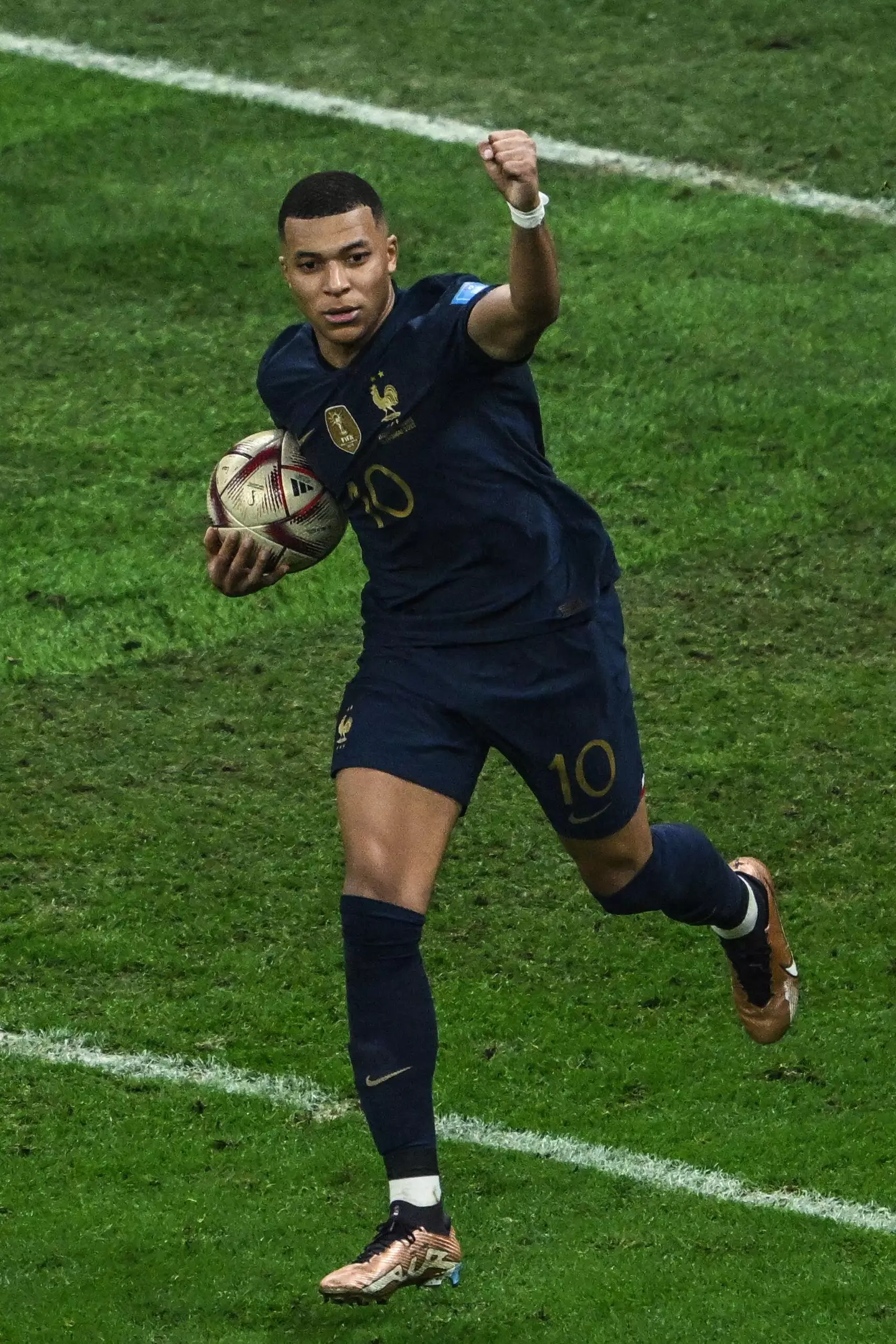 Kylian Mbappé managed to drag his team back into the match.