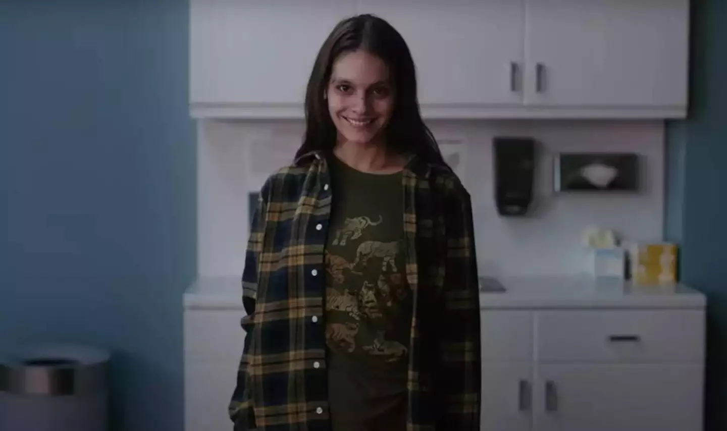 Caitlin Stasey starred as Laura Weaver in Smile. (Paramount)