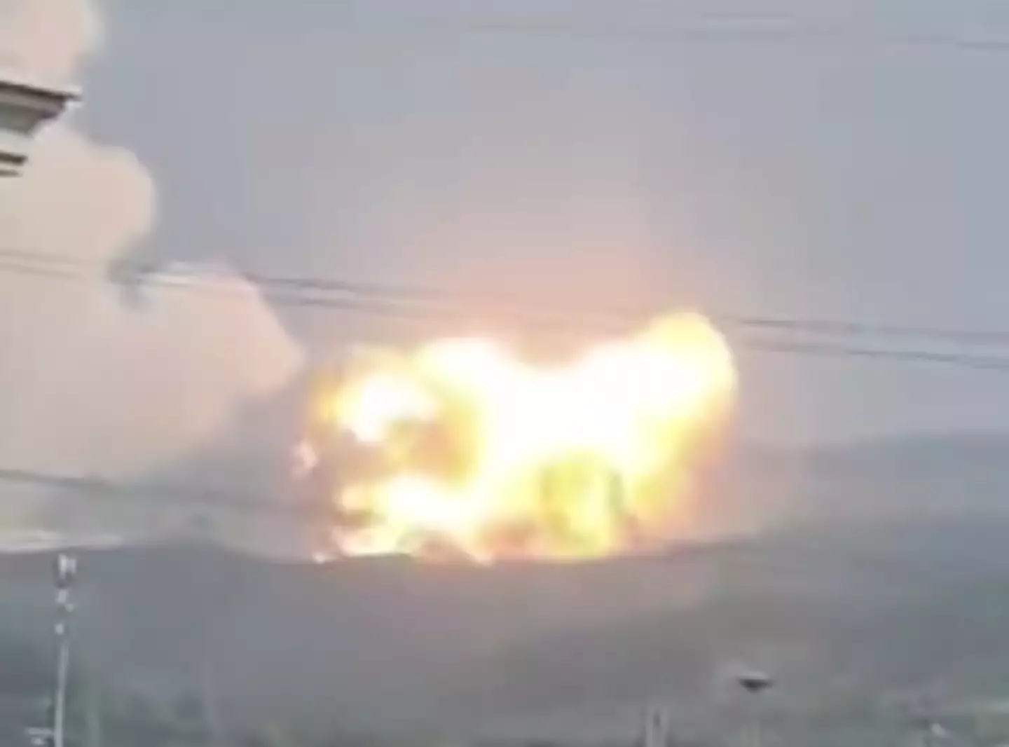 The failed test caused a huge explosion. (X/@DriveGreen80167)