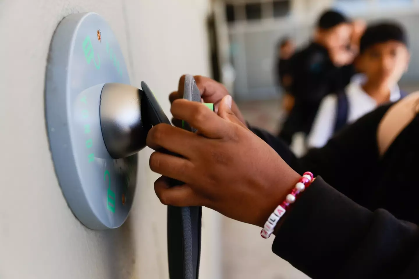 A special device is needed to unlock the pouches (Lea Suzuki/San Francisco Chronicle via Getty Images)