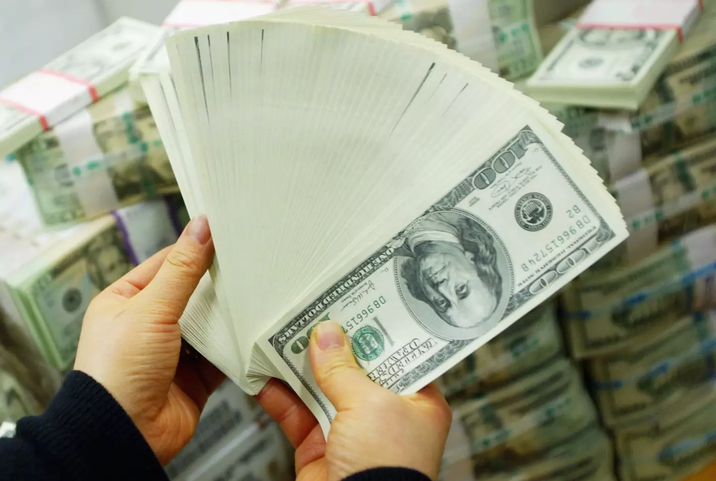 Being mega-rich can have its downsides... (Chung Sung-Jun/Getty Images)
