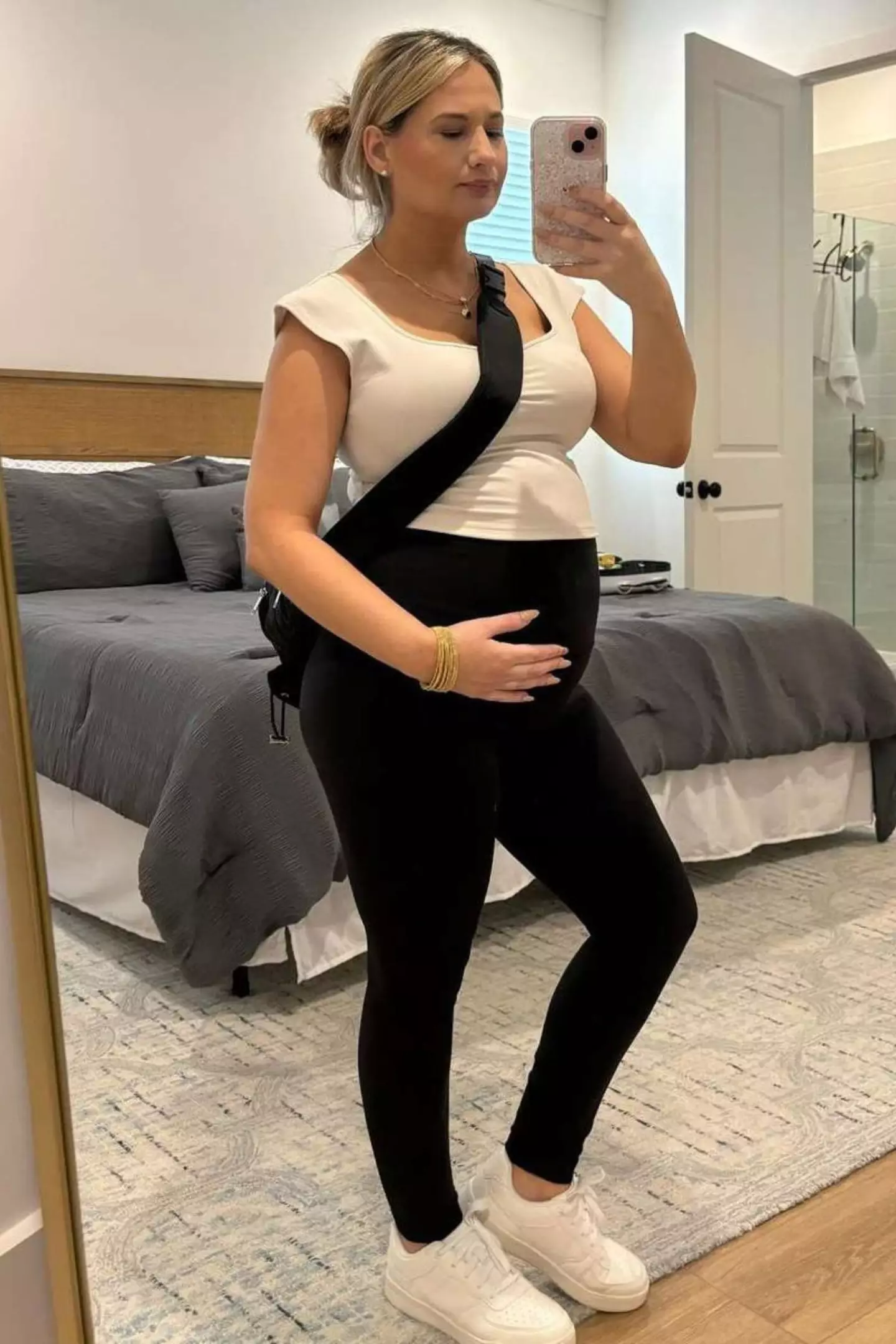 The ex-inmate's child is due in January (Instagram/gypsyrose.ig)