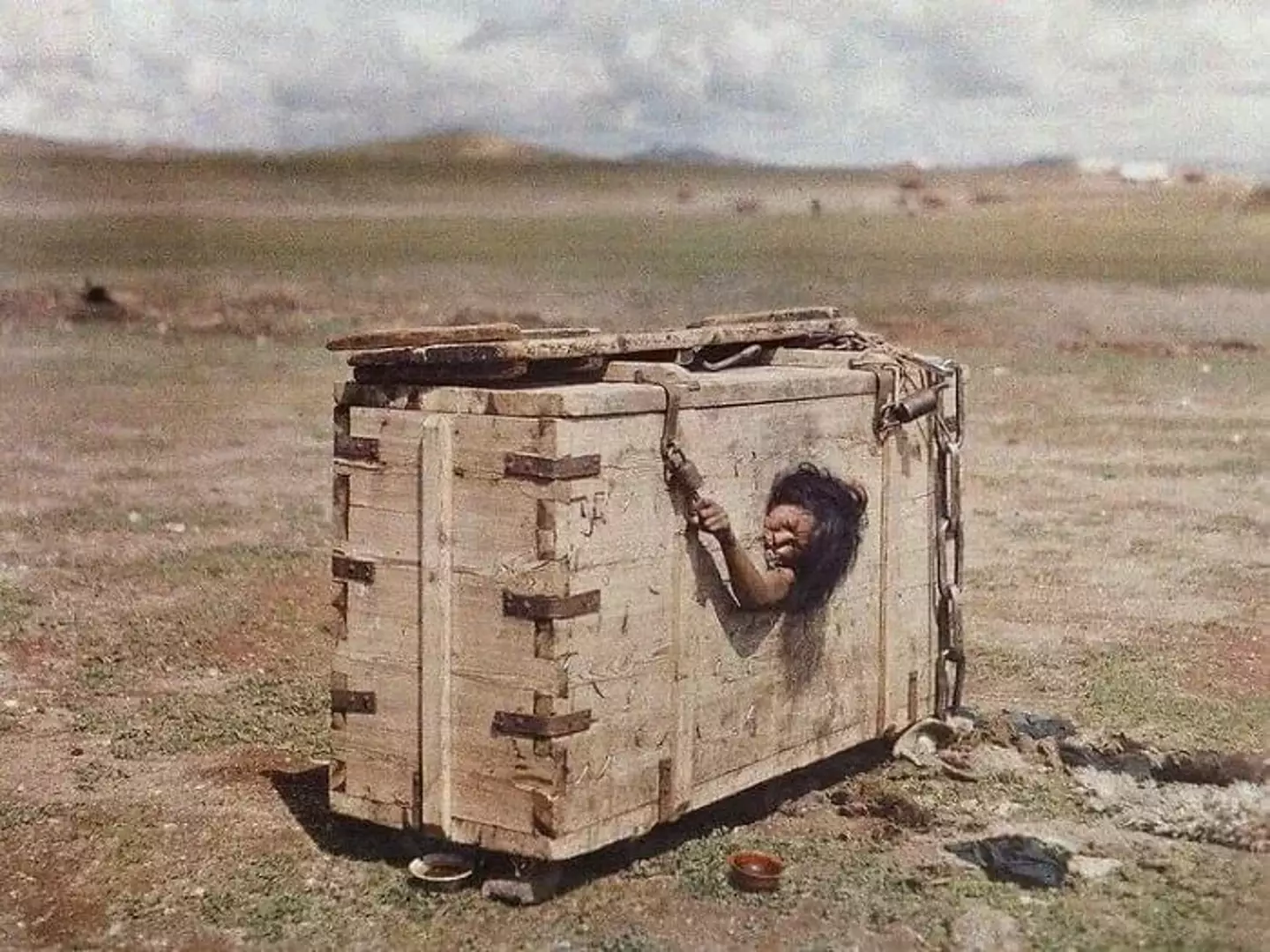 The chilling image was taken in 1913. (Getty Images/Pictures from History)