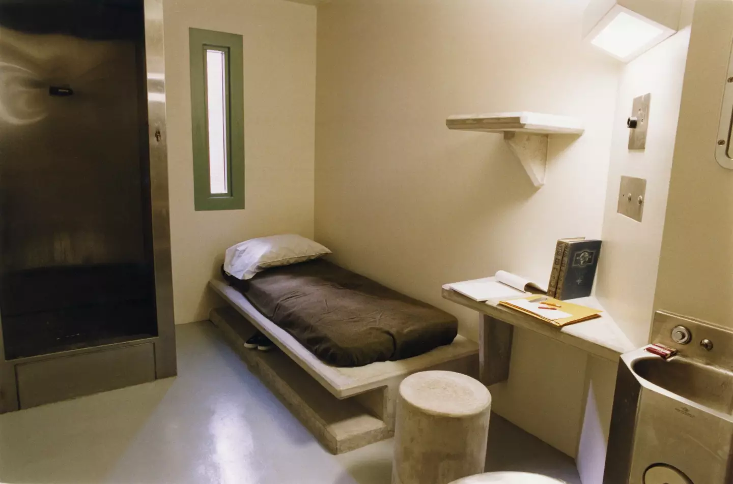 An inmate's cell pictured at ADX Florence (Lizzie Himmel/Sygma via Getty Images)