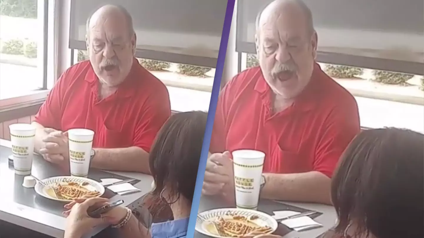 Lana Del Rey sang 'Amazing Grace' with customer during 'shift' at Waffle House