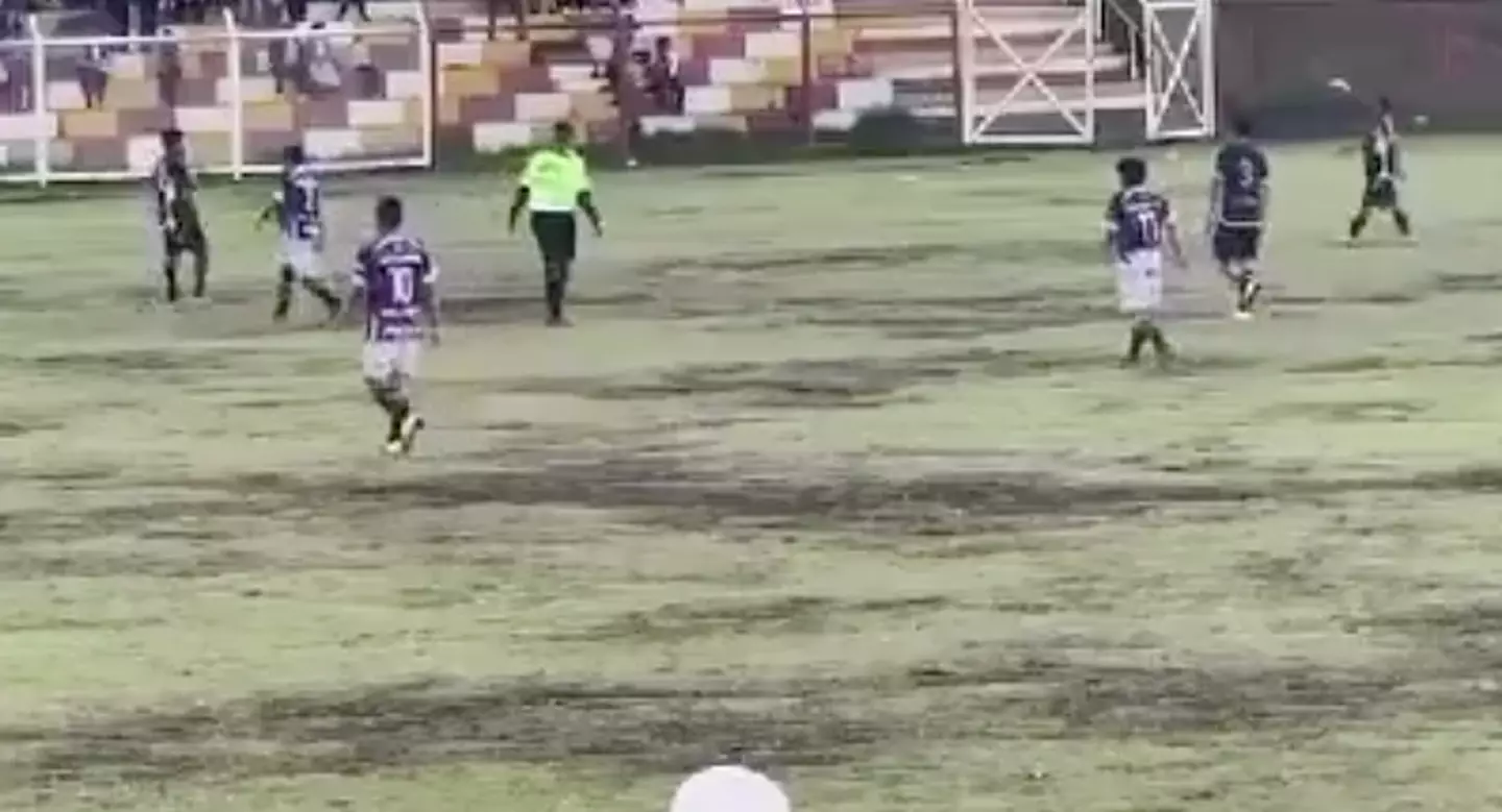 The match was called off when the weather turned stormy (NDA Deportiva Huancavelica)