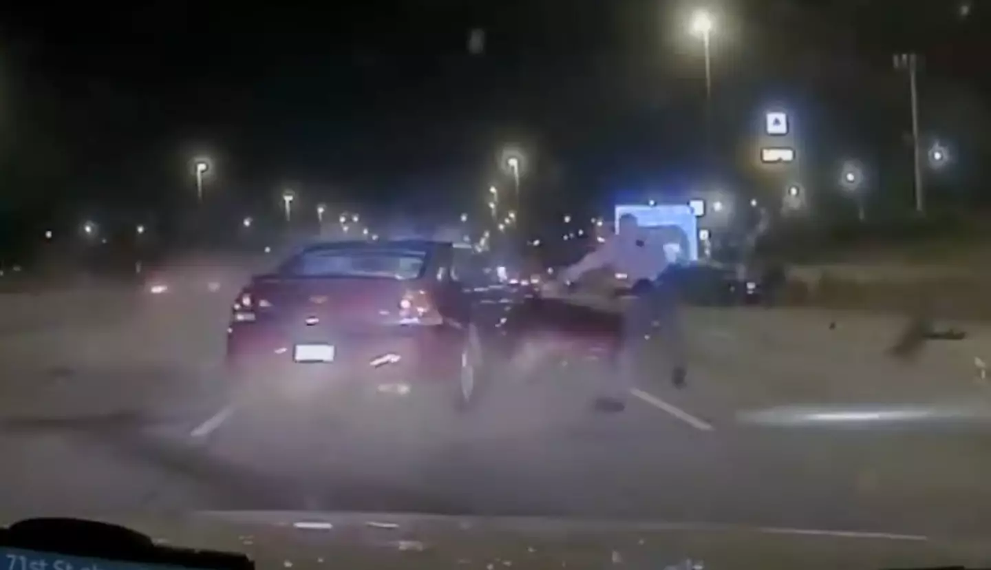 The officer had to swerve two oncoming cars (Illinois State Police)