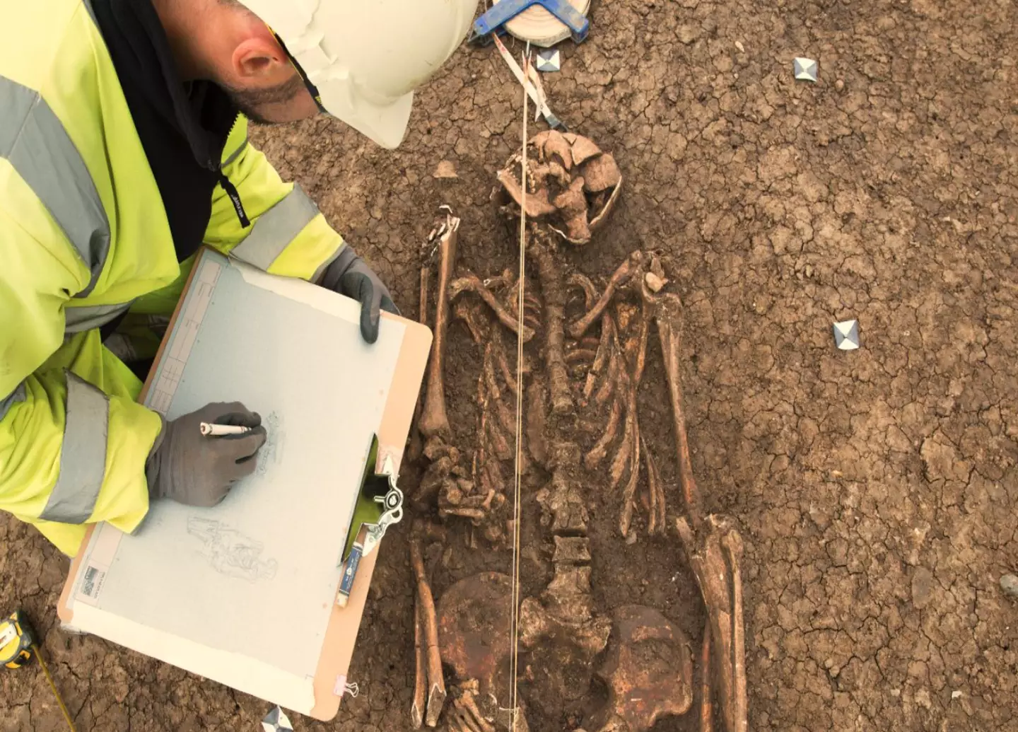 The graves of three men were found buried in Cambridgeshire.