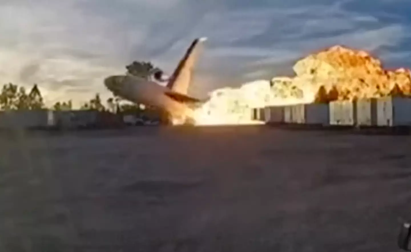 Aviation expert breaks down the number one question UPS crash investigators need to answer