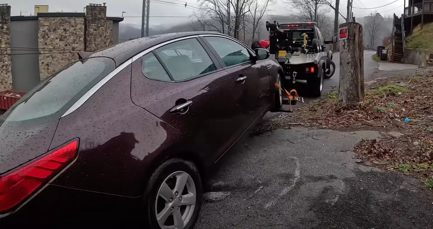 The neighbors had had enough. (EverythingAutos/YouTube)