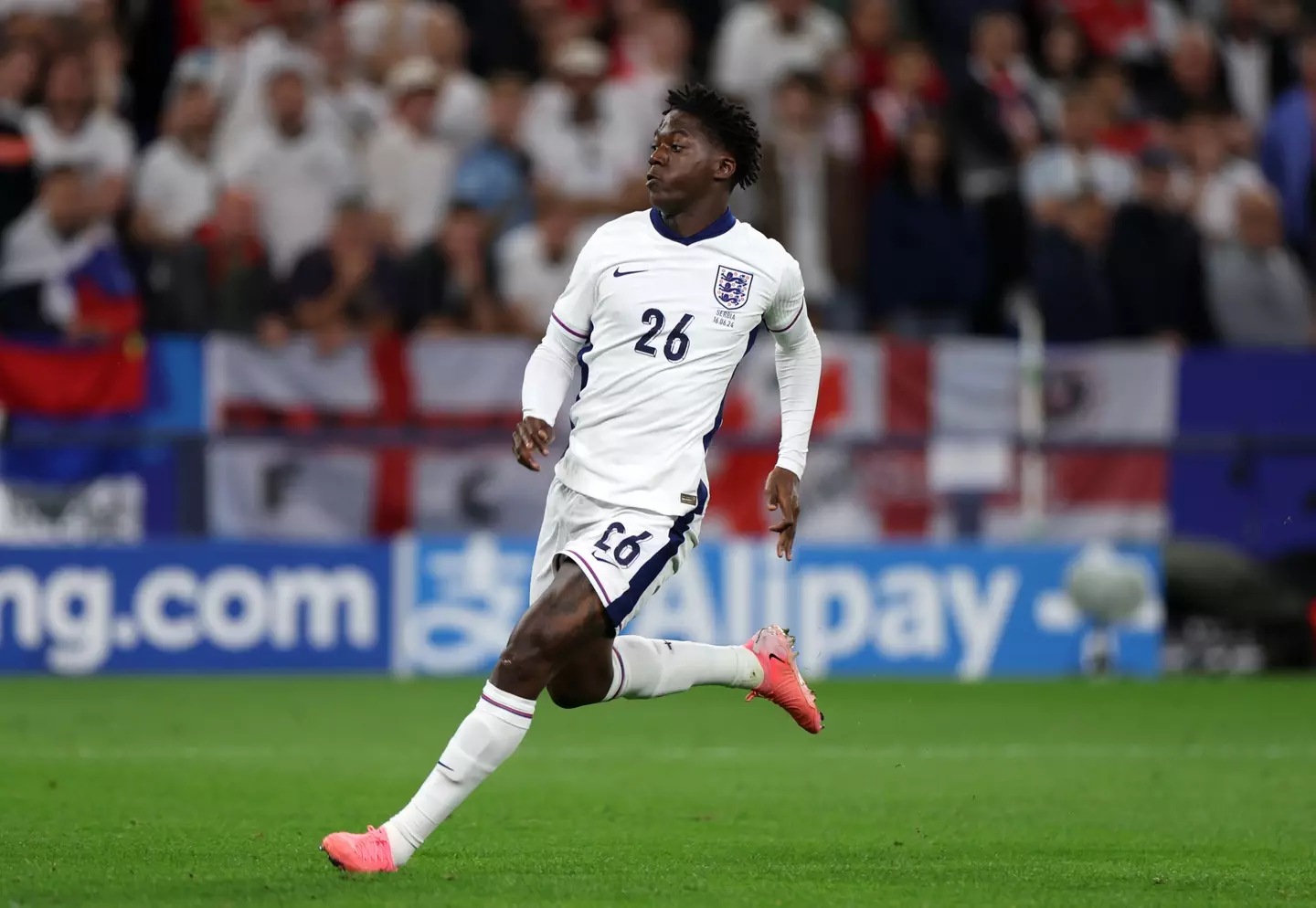 Kobbie Mainoo in action against Serbia. Image: Getty