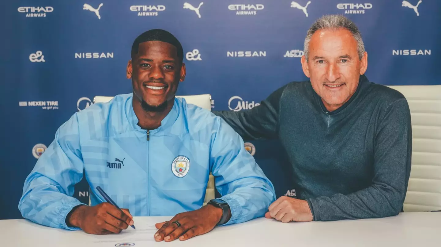 Manchester City Defender Signs New Three-Year Contract Extension
