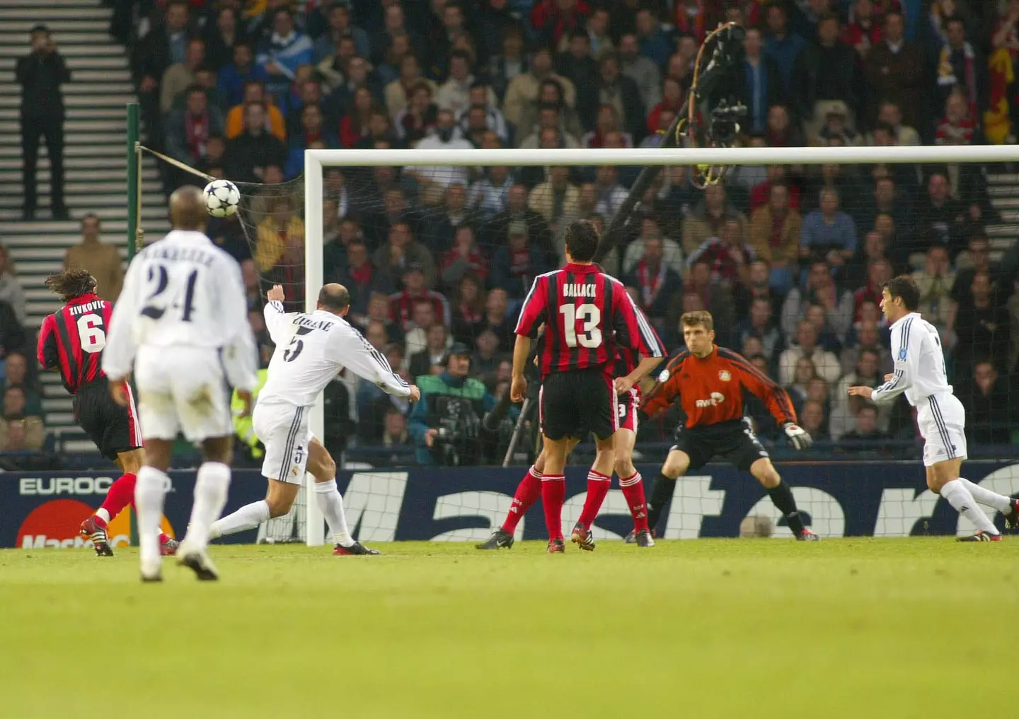 Zinedine Zidane scored an outstanding volley in the final against Bayer Leverkusen (Image: Getty)