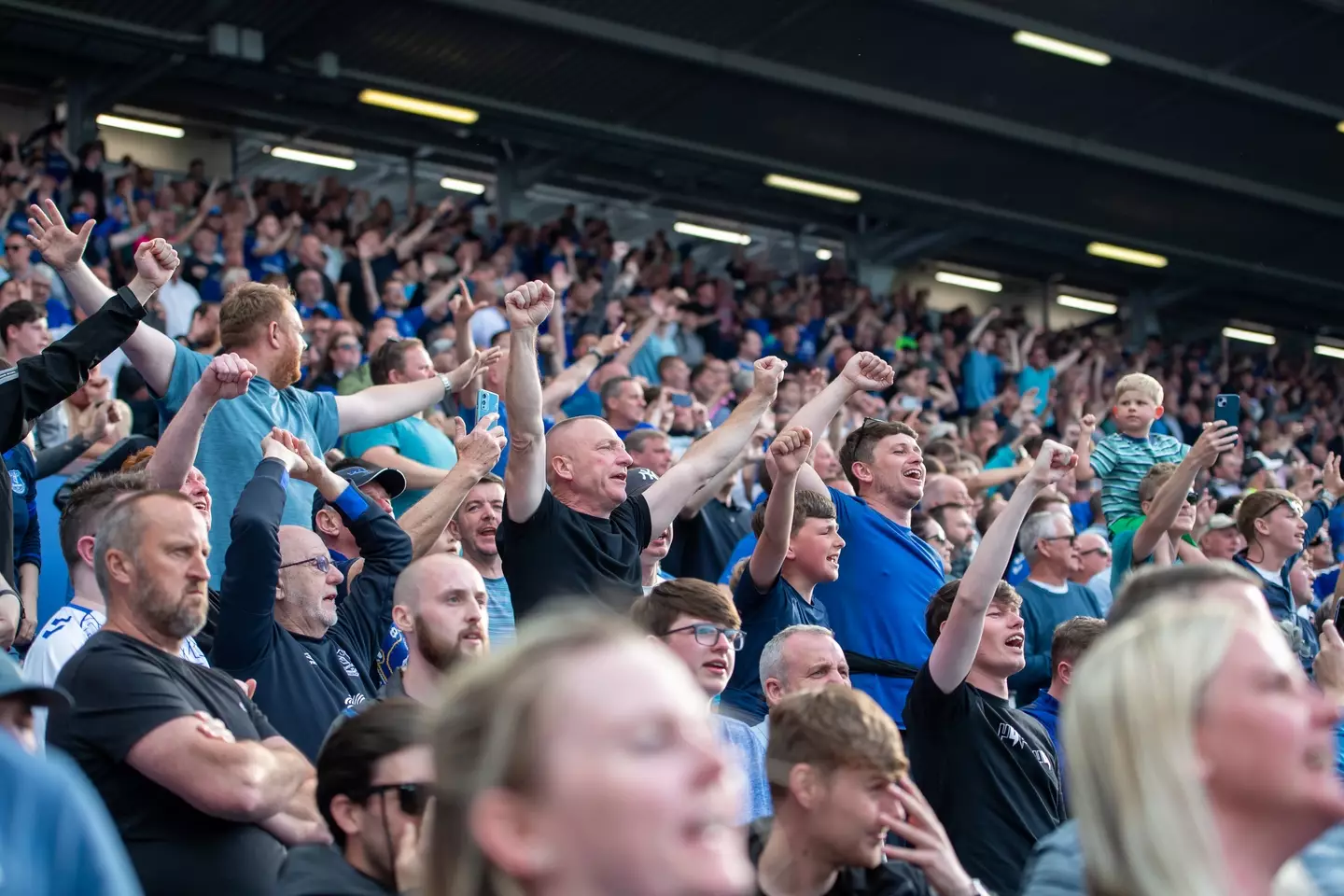 Everton fans (Getty Images)