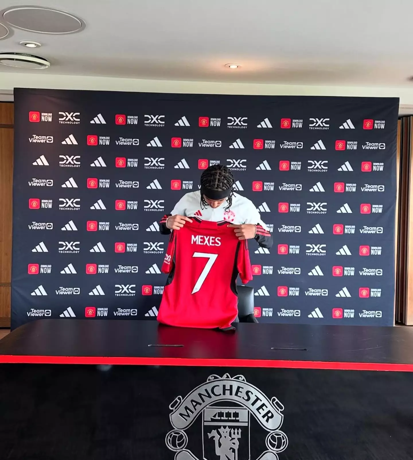 Image credit: X - @RobertEarnshaw/@PT_byTiffanyT