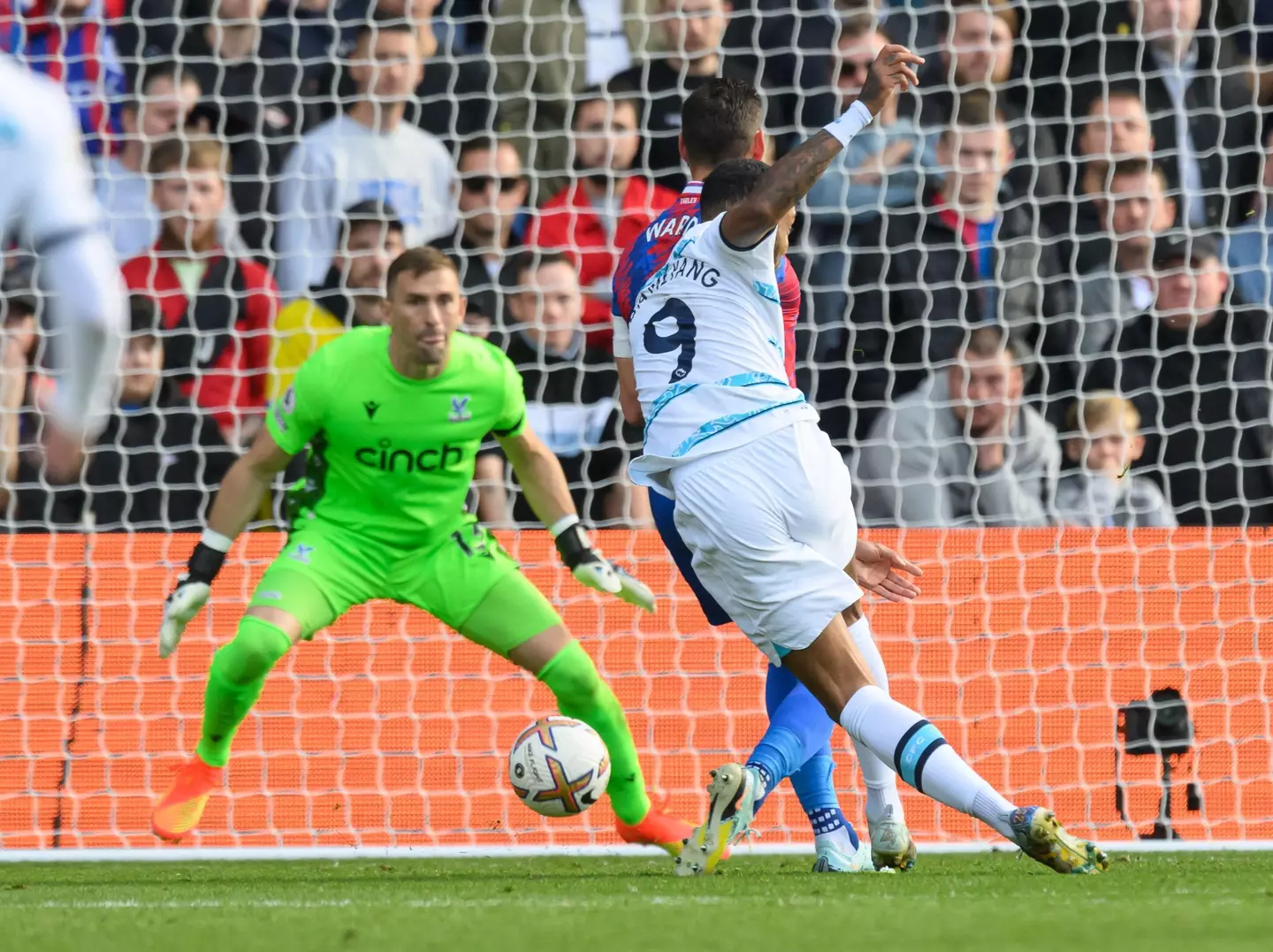 Aubameyang equalises. Image: Alamy