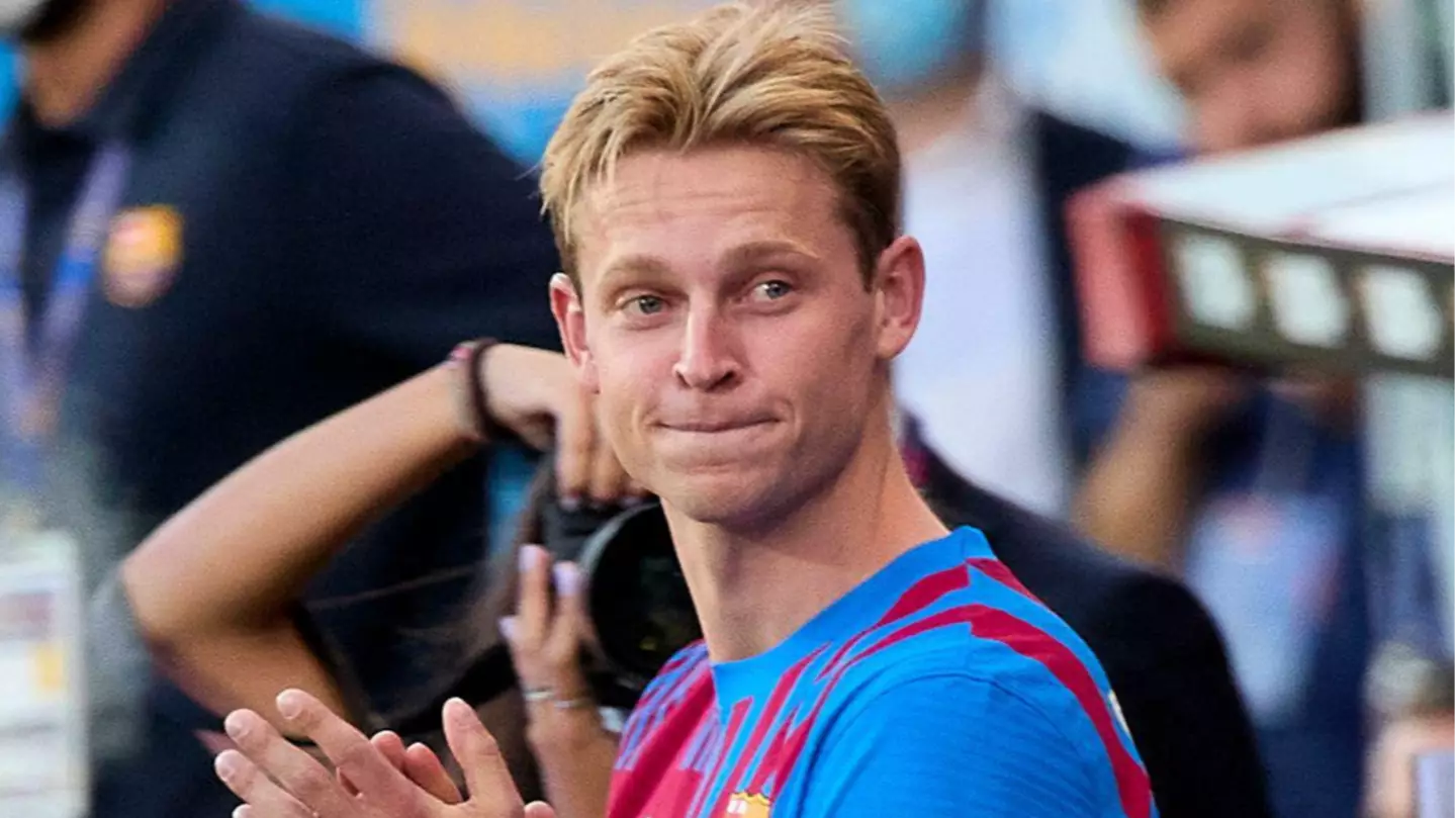 Frenkie de Jong awaiting to resolve his future