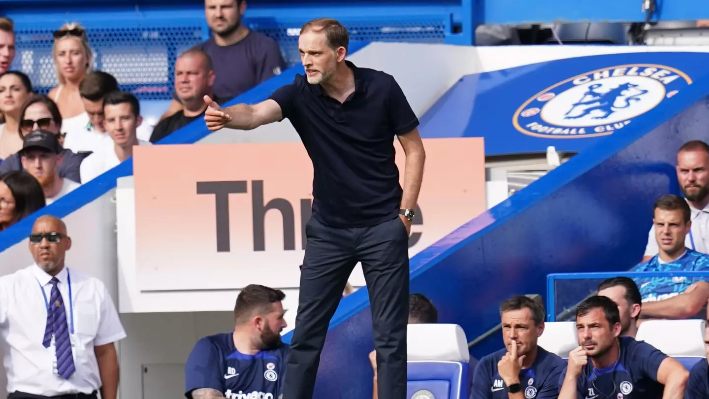 Thomas Tuchel on the touchline for Chelsea vs Spurs. (Twitter / Mohxammad)