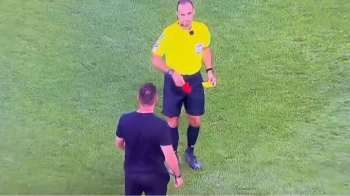 De Zerbi Shown Red for Explosive Moment With Referee in PSG Game