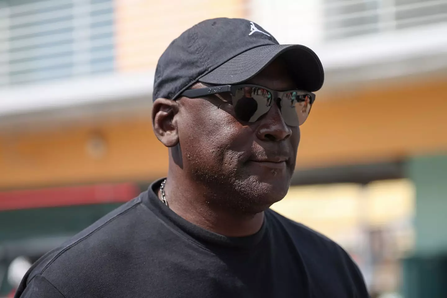Michael Jordan sporting an 'Air Jordan' cap (Credit:Getty)