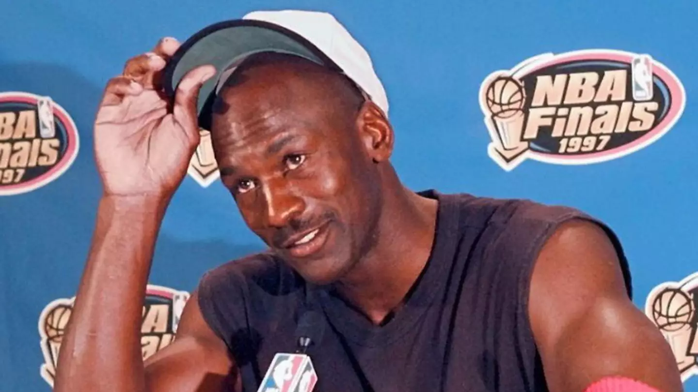 Michael Jordan gave brutal response after 'putting reporter in hospital' during basketball game