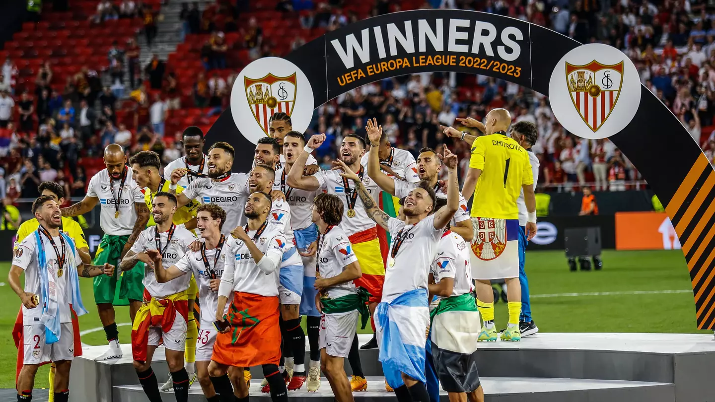 Sevilla squad celebrate their 2022/23 Europa League win
