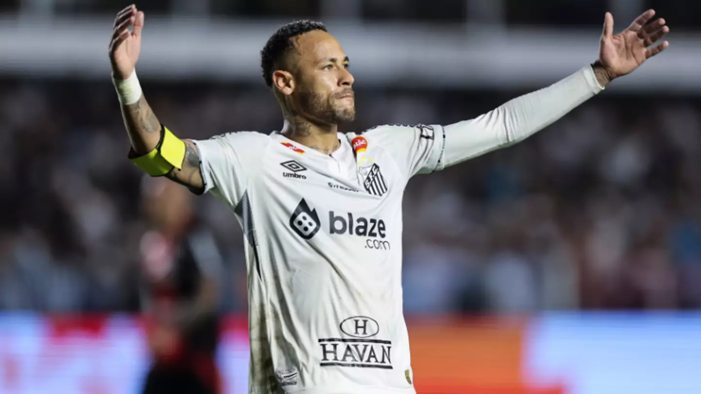 Brazilian media make their feelings clear on Neymar after first appearance for Santos