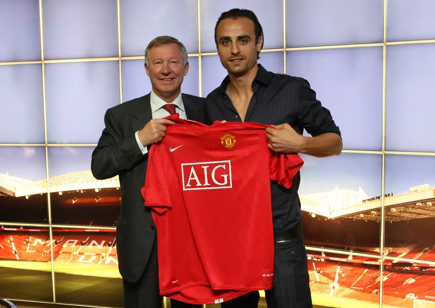 Manchester United signed Dimitar Berbatov from Spurs in 2008. (