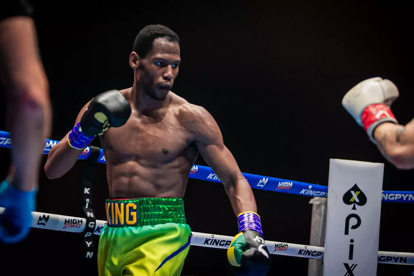 King Kenny battles Whindersson Nunes (