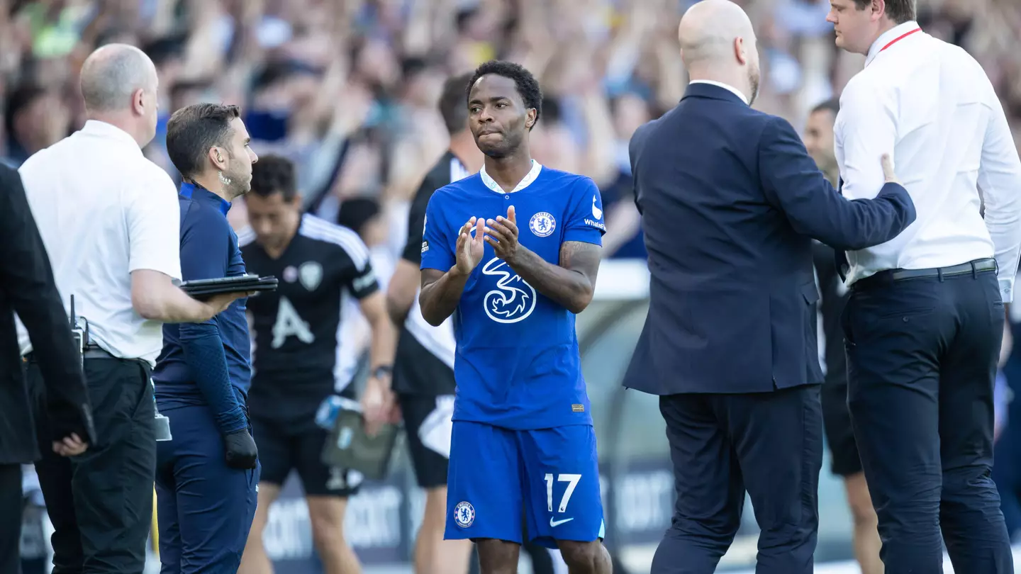 Raheem Sterling applauds the fans. (Alamy)