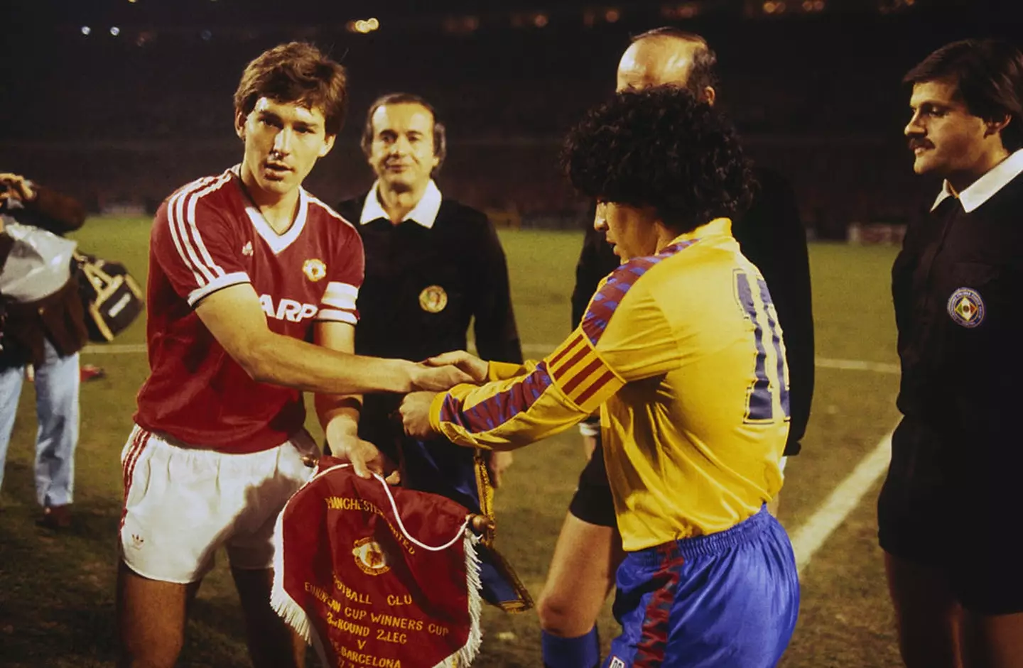 Bryan Robson and Diego Maradona (Credit:Getty)