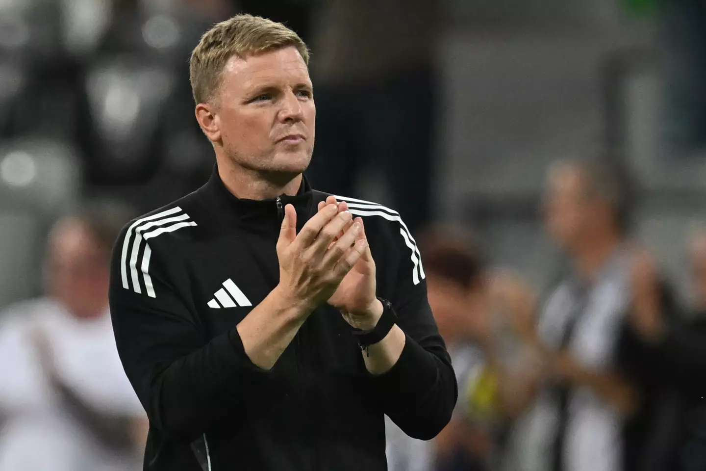 Eddie Howe applauds fans after Newcastle United's defeat. Image: Getty