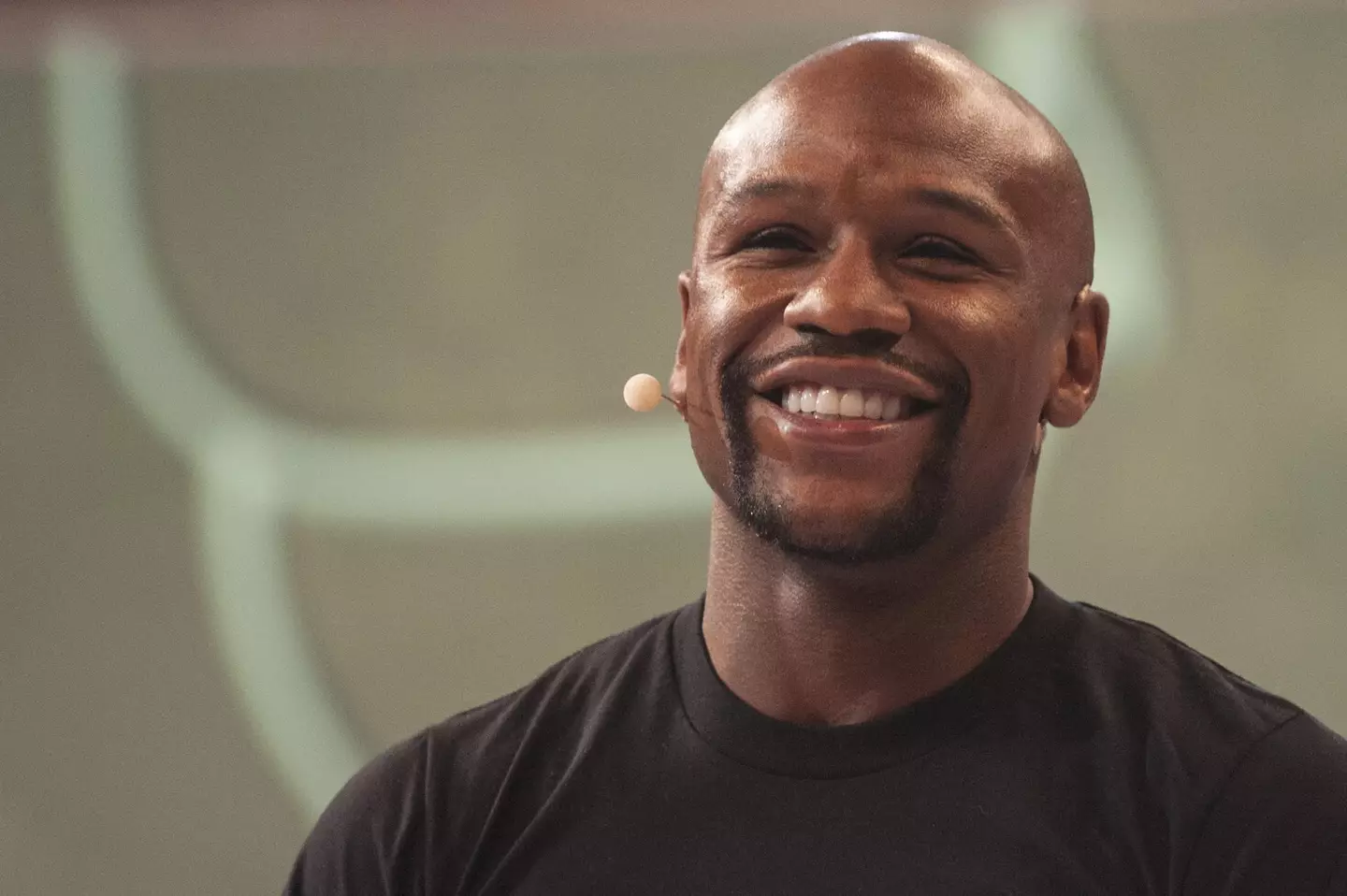 Boxing legend Floyd Mayweather destroyed YouTuber Deji in their hotly anticipated exhibition fight.