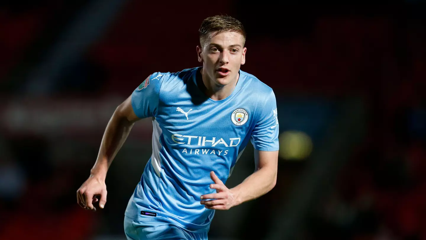 Stoke reach agreement with Manchester City to sign youngster on loan
