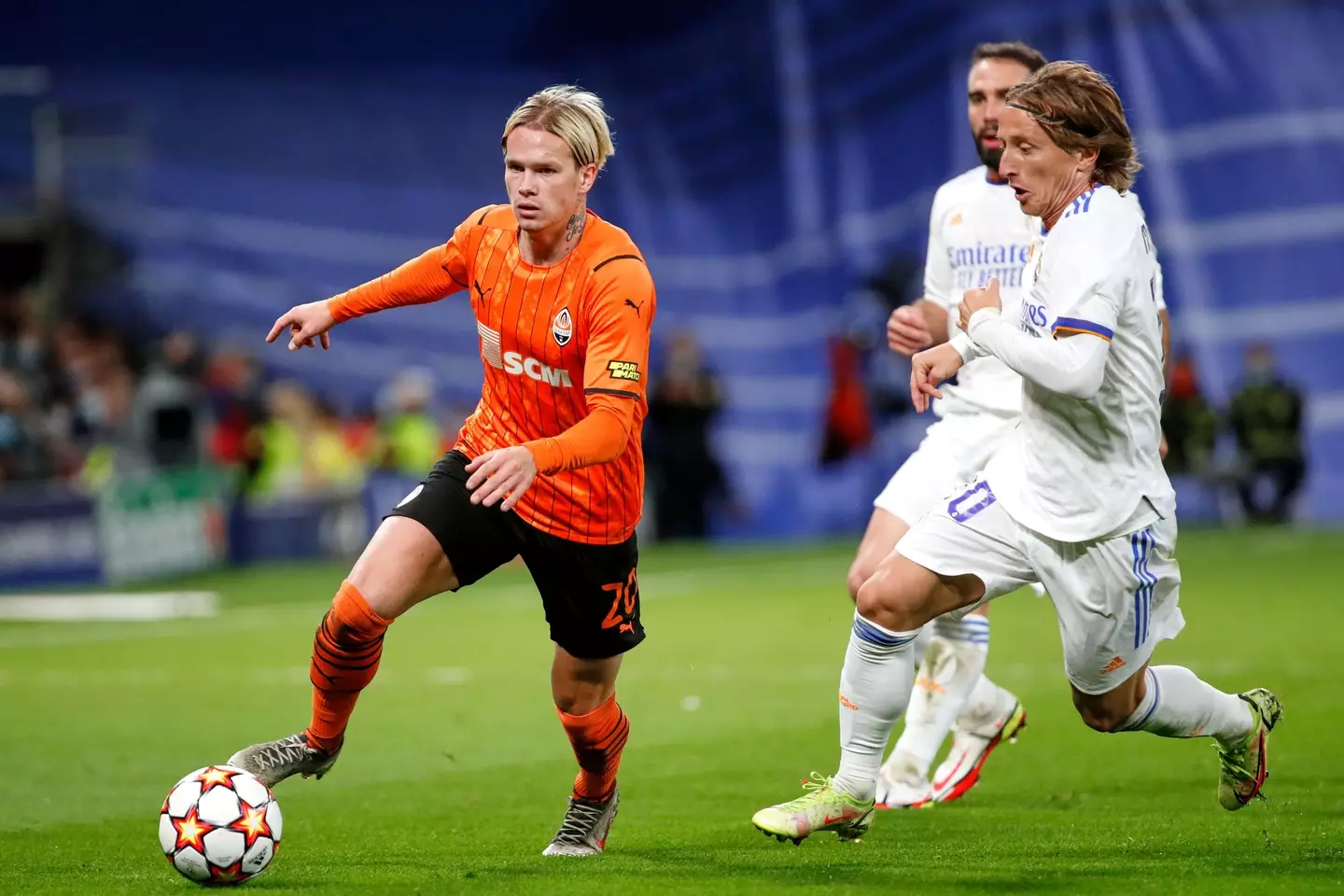 Mudryk recieved a standing ovation for his performance against Real Madrid (Alamy)