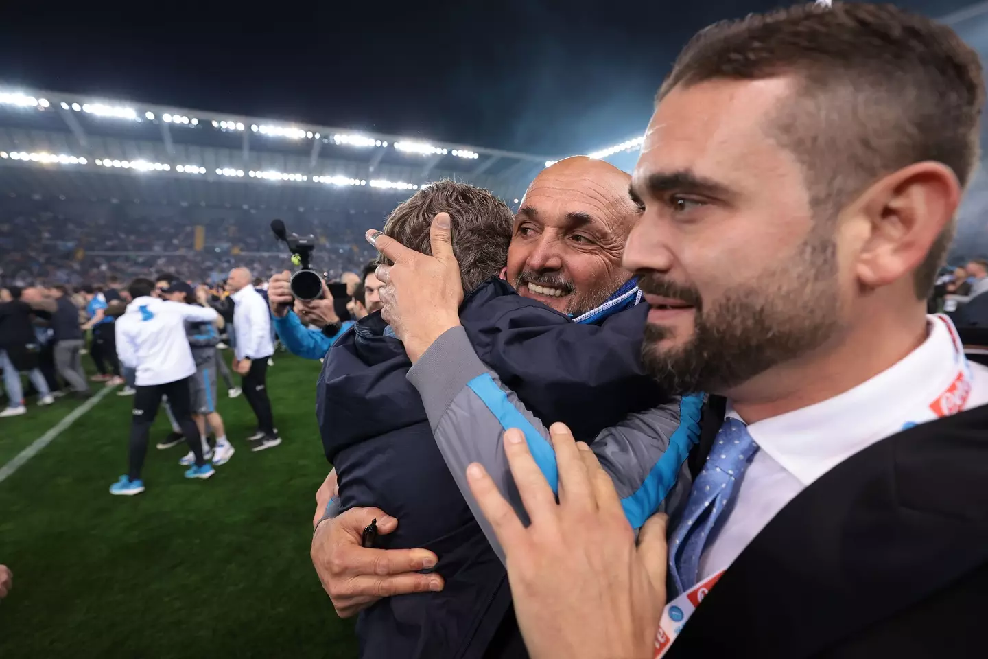 Spalletti is embraced by vice president Edoardo De Laurentiis after the club are crowned champions. Image: Alamy