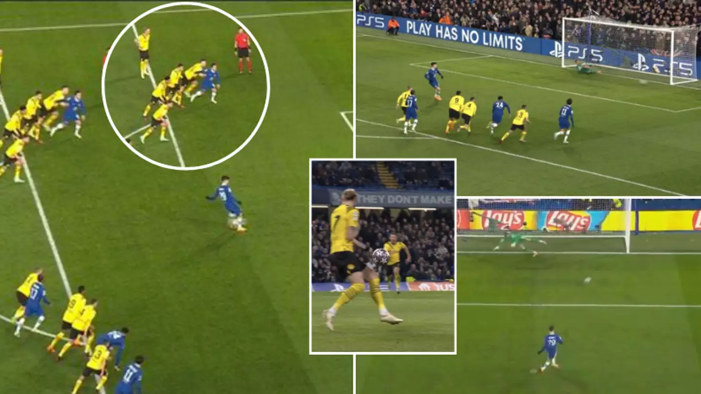 'VAR is ruining the sport!' – furious fans brutally hit out at VAR after controversial penalty decision against Borussia Dortmund