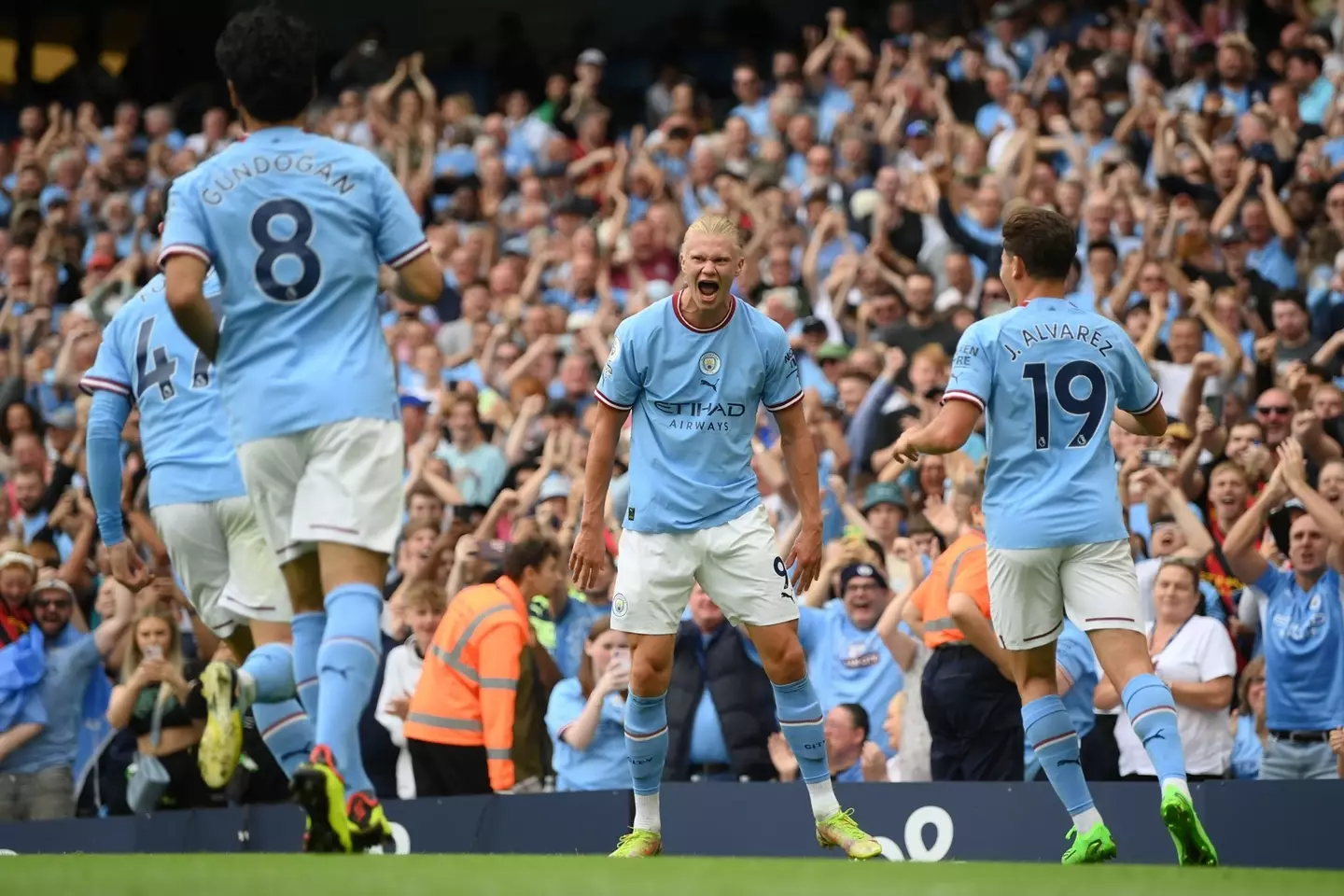 Manchester City came back from two goals down to win 4-2 against Crystal Palace (Twitter)