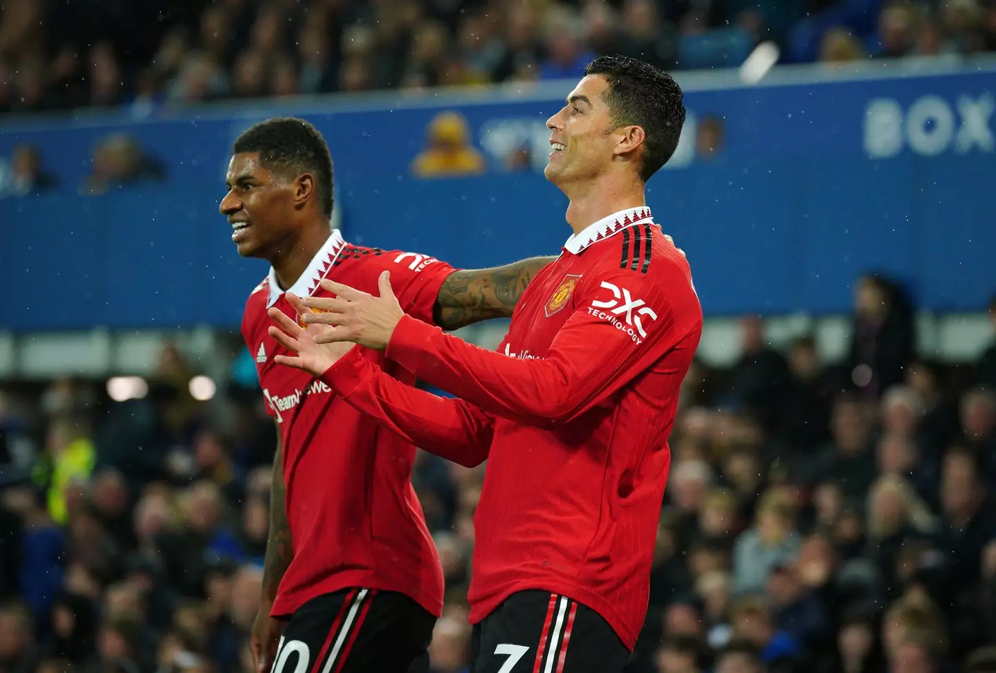 Cristiano Ronaldo celebrates his goal against Everton with Marcus Rashford. (Alamy)