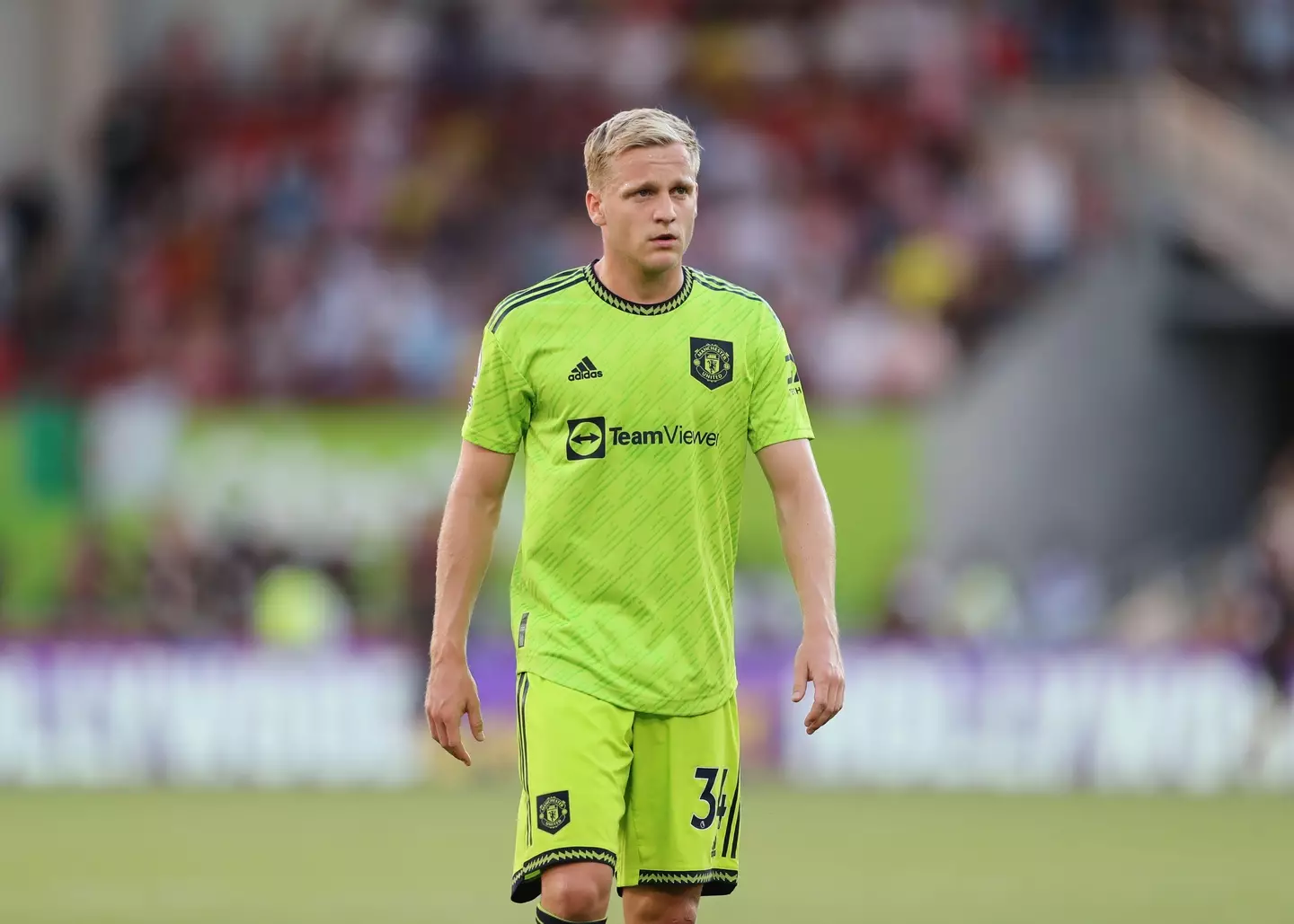 Donny van Beek in action for Man United. Image: Alamy
