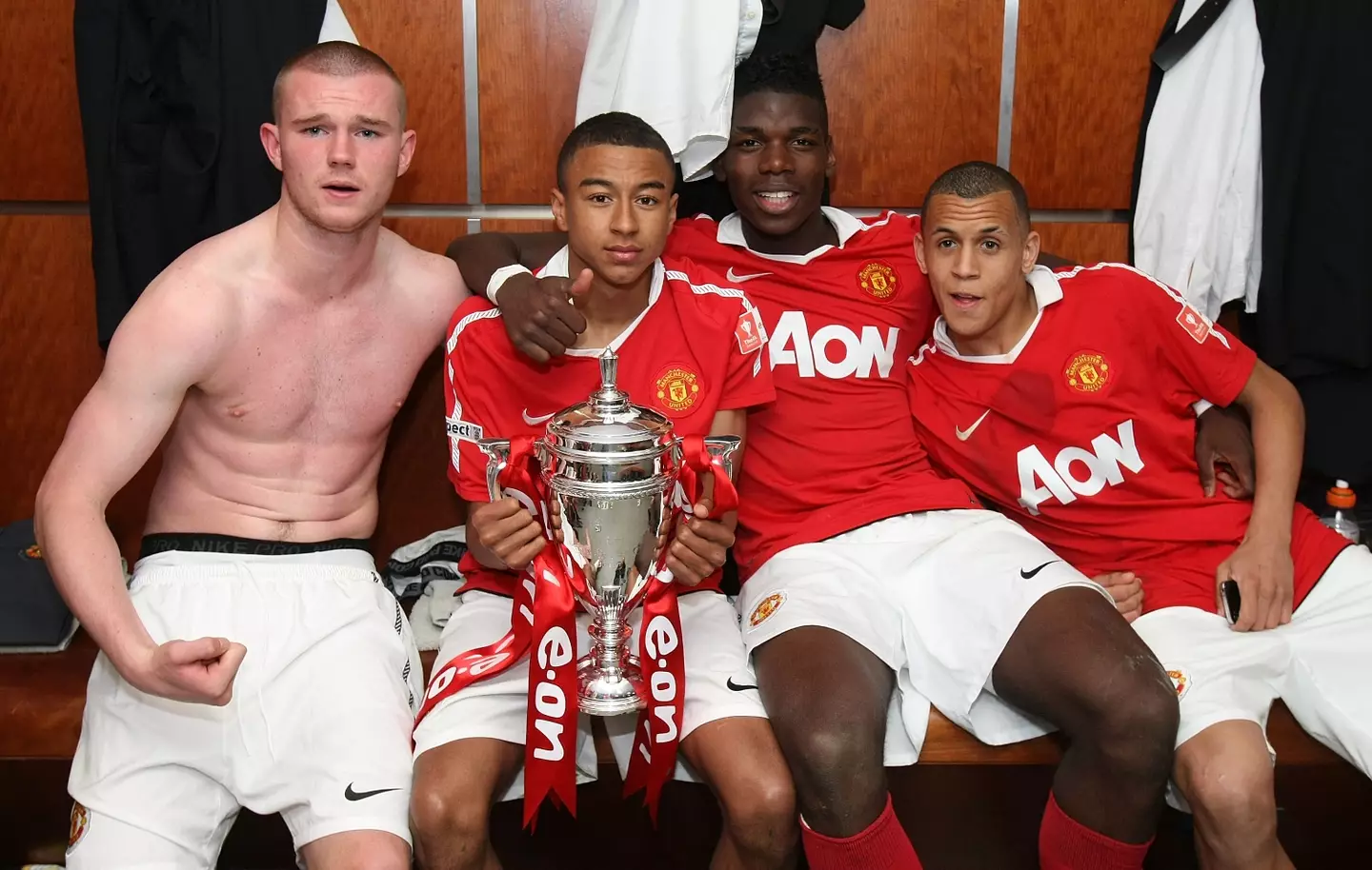 Tunnicliffe, Lingard, Pogba and Morrison in the dressing room. (Image