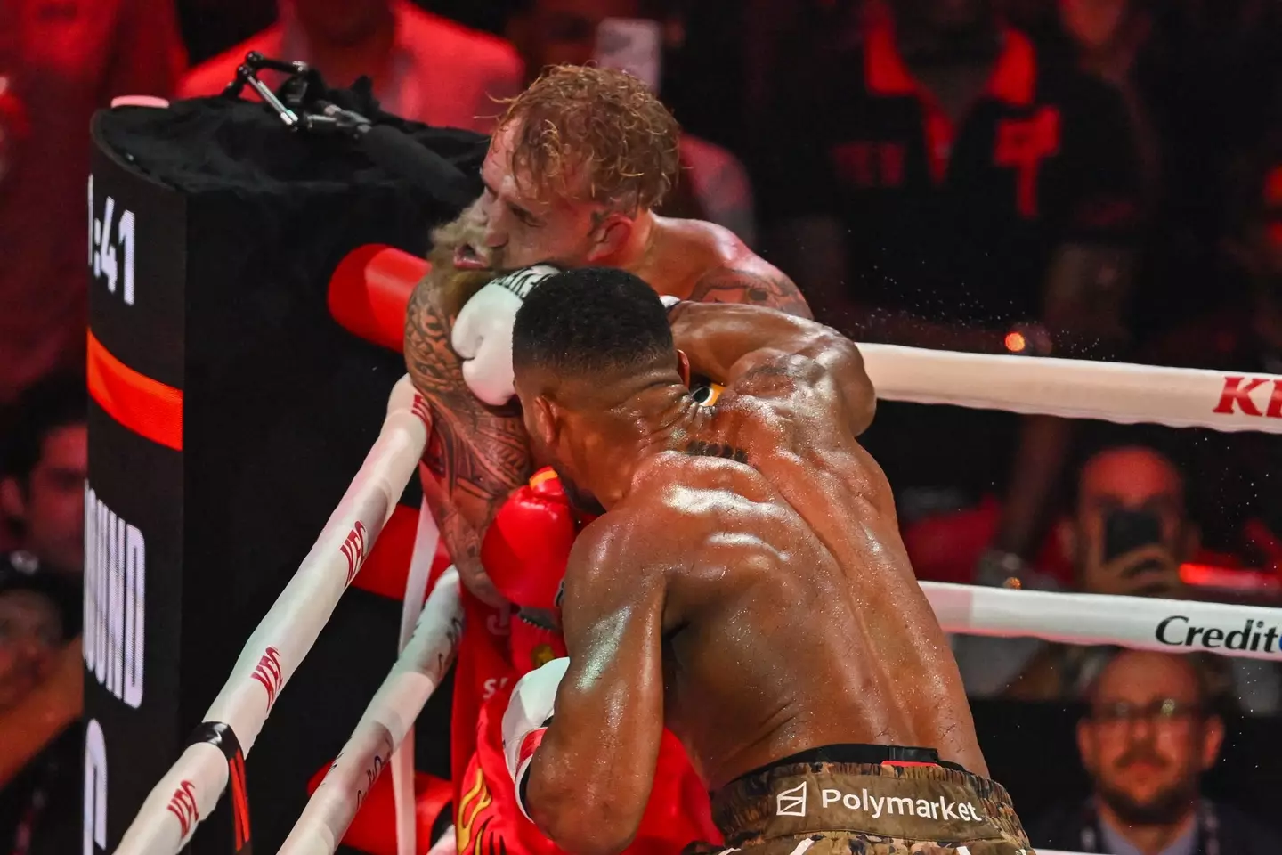Anthony Joshua stopped Jake Paul in the sixth round of their heavyweight fight. Image: Getty