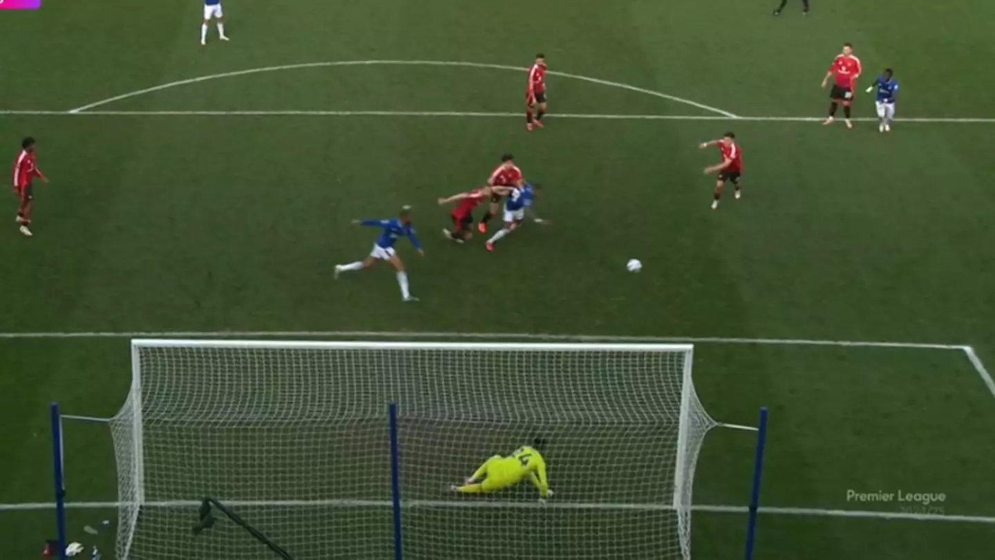 Premier League release statement to explain why VAR overturned Everton's penalty during match vs Man Utd