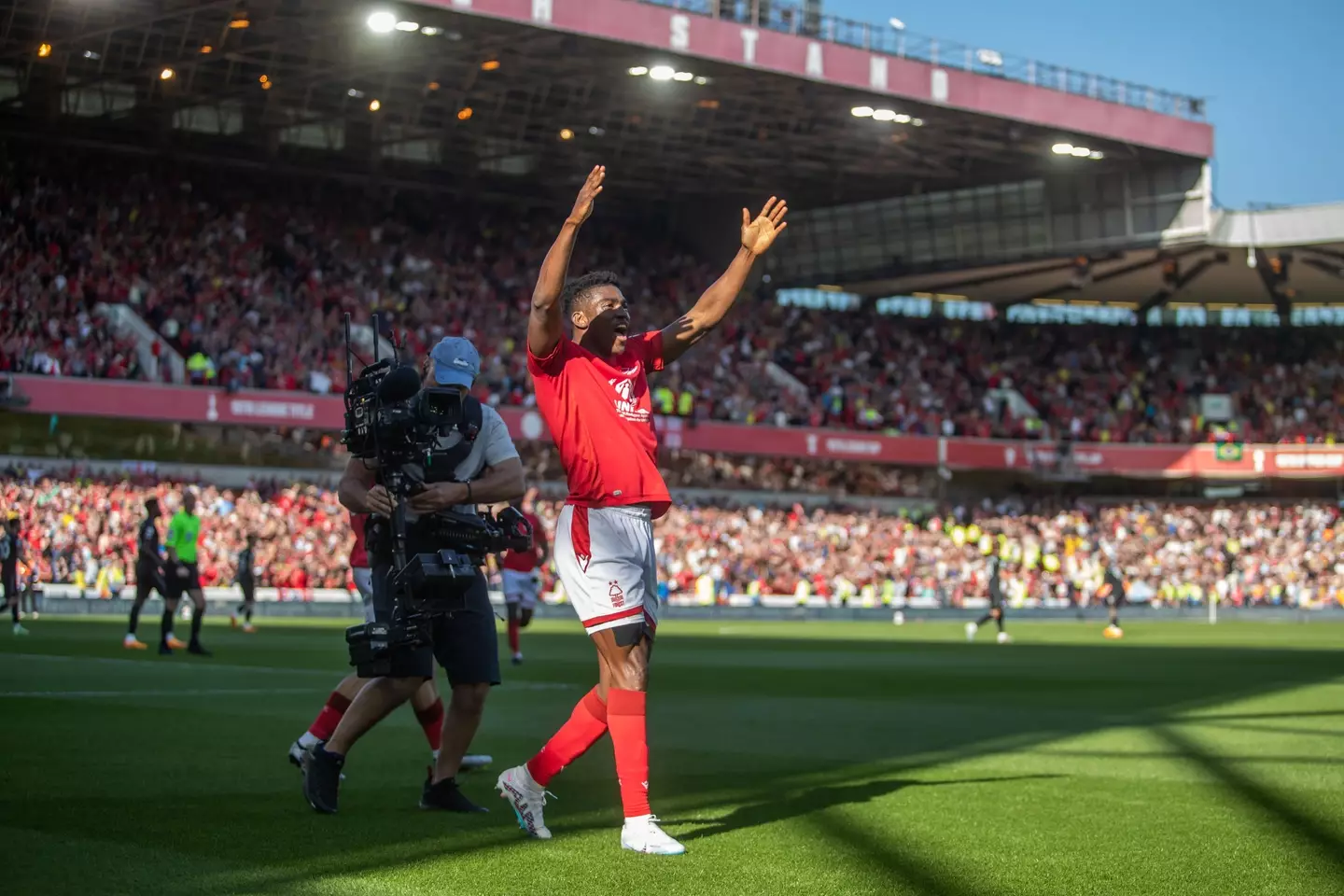 Awoniyi scores the goal that keeps Forest up. Image: Alamy