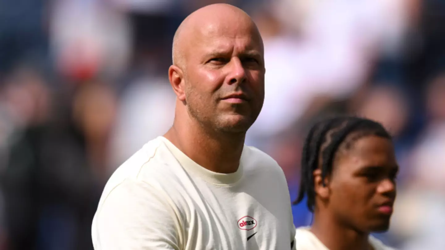 Liverpool launch shock bid for Premier League striker nobody expected as they look to beat Man Utd to signing